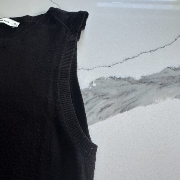 ZARA | Knit Sleeveless Sweater Tank | Black | Size Medium | Soft Stretch - Picture 5 of 15